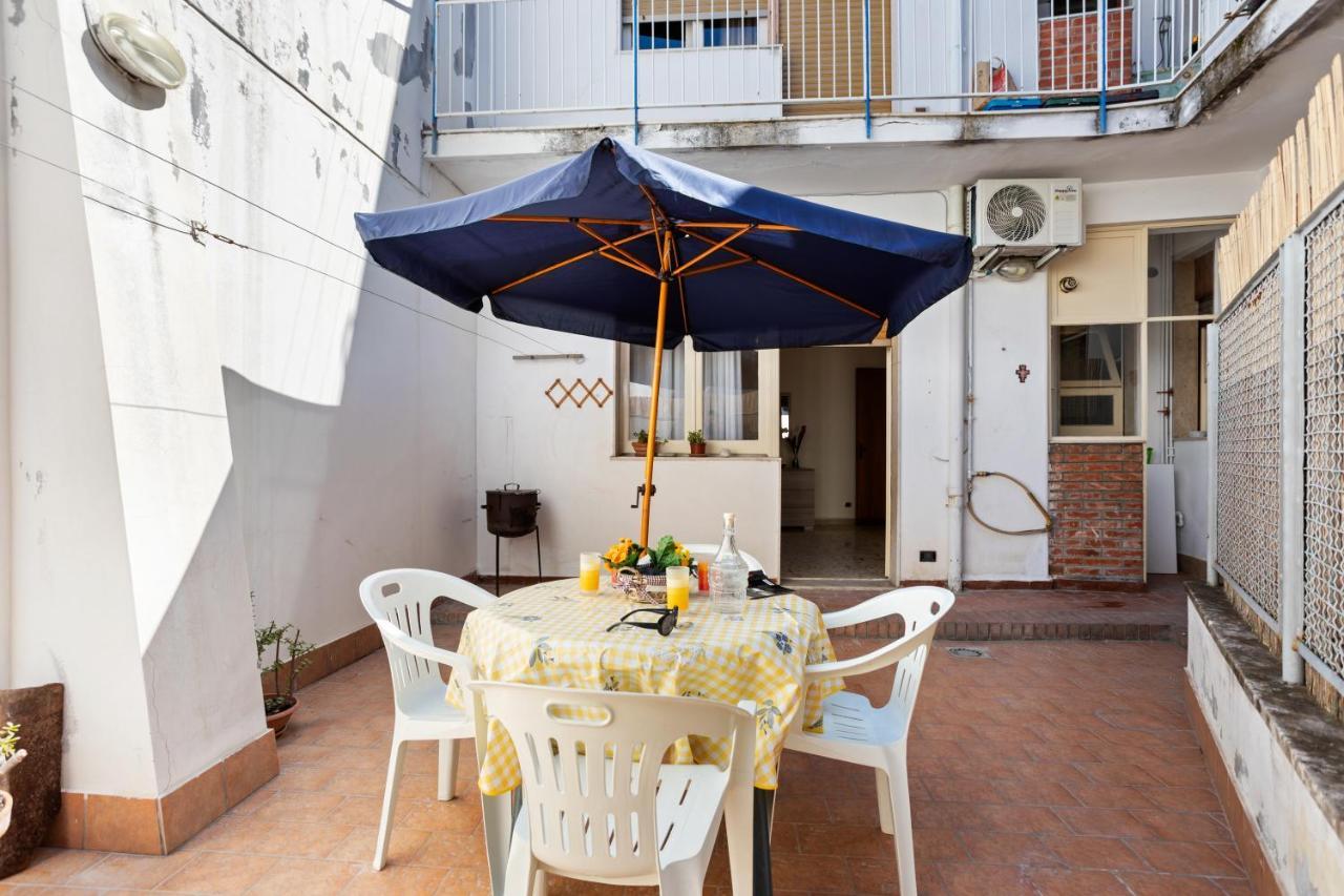 Tra Il Centro E Il Mare Apartment Con Terrazzo Aci Castello Zewnętrze zdjęcie