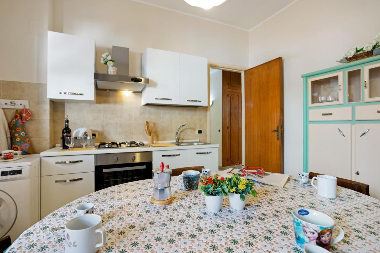 Tra Il Centro E Il Mare Apartment Con Terrazzo Aci Castello Zewnętrze zdjęcie
