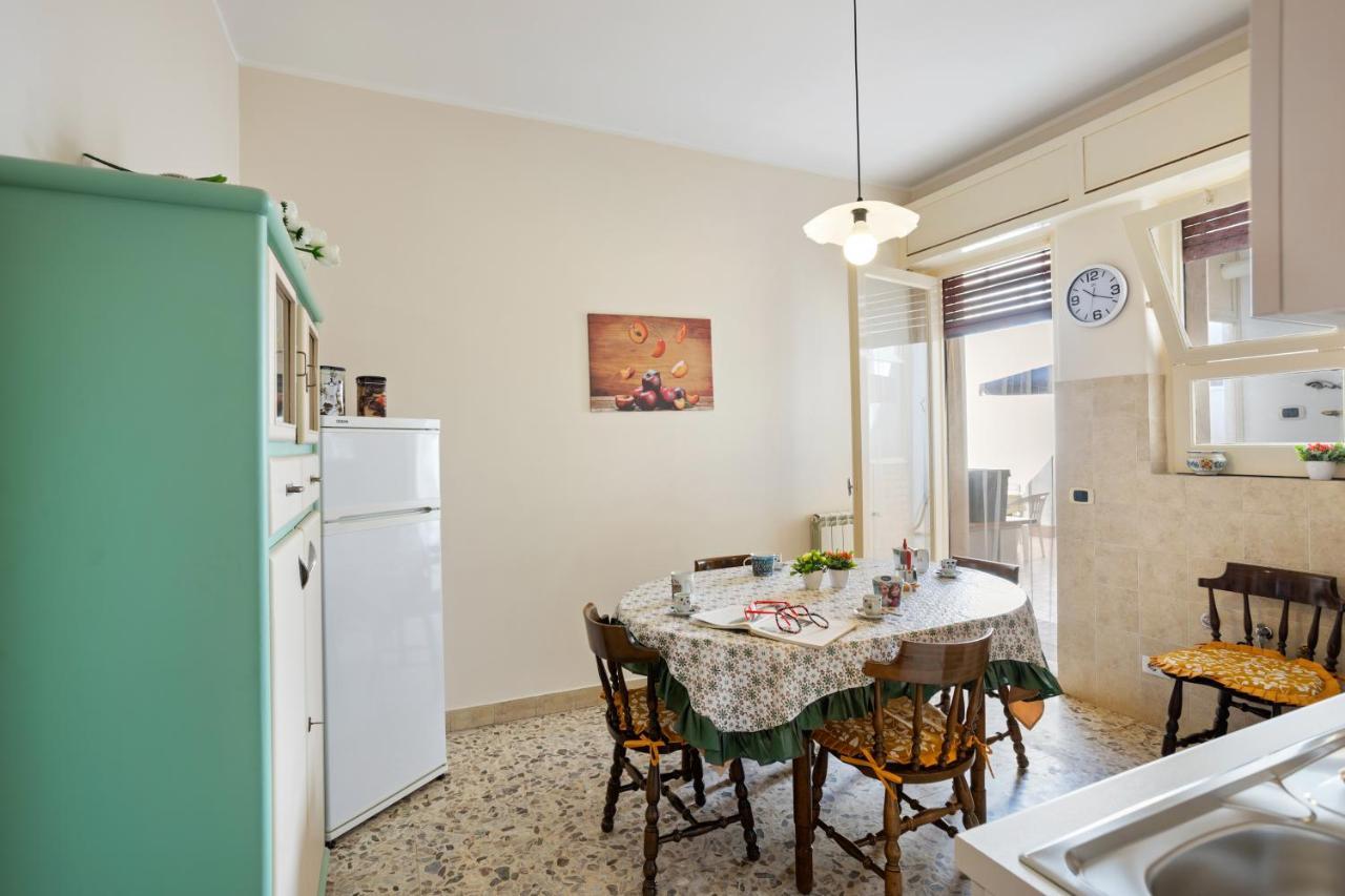 Tra Il Centro E Il Mare Apartment Con Terrazzo Aci Castello Zewnętrze zdjęcie